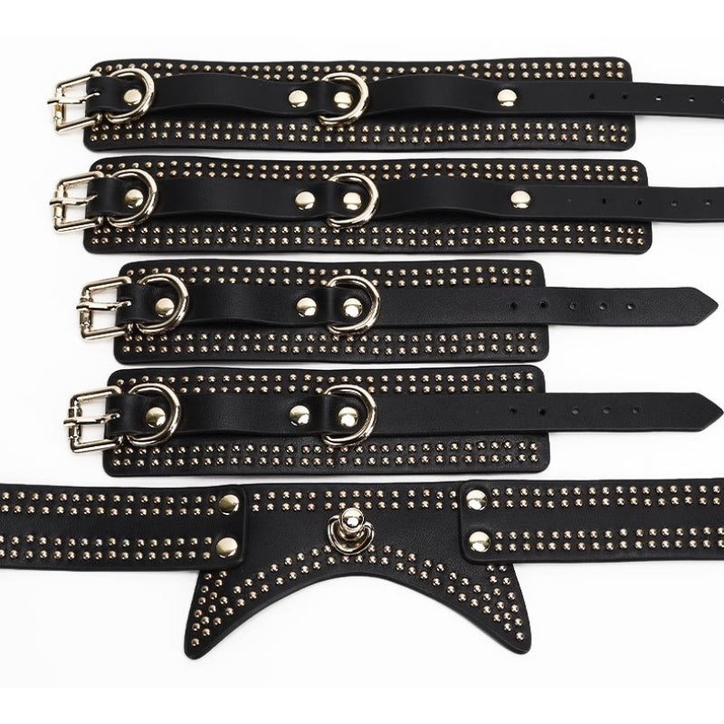 Wholesale Rivet Bondage Starter Kit in Red and Black strapy details